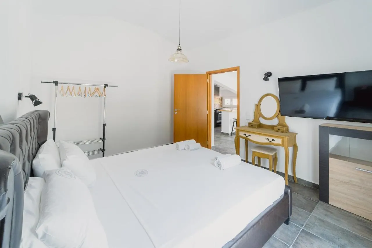 Stellatos House Apartment Poros  0*, Poros (Kefalonia) Greece