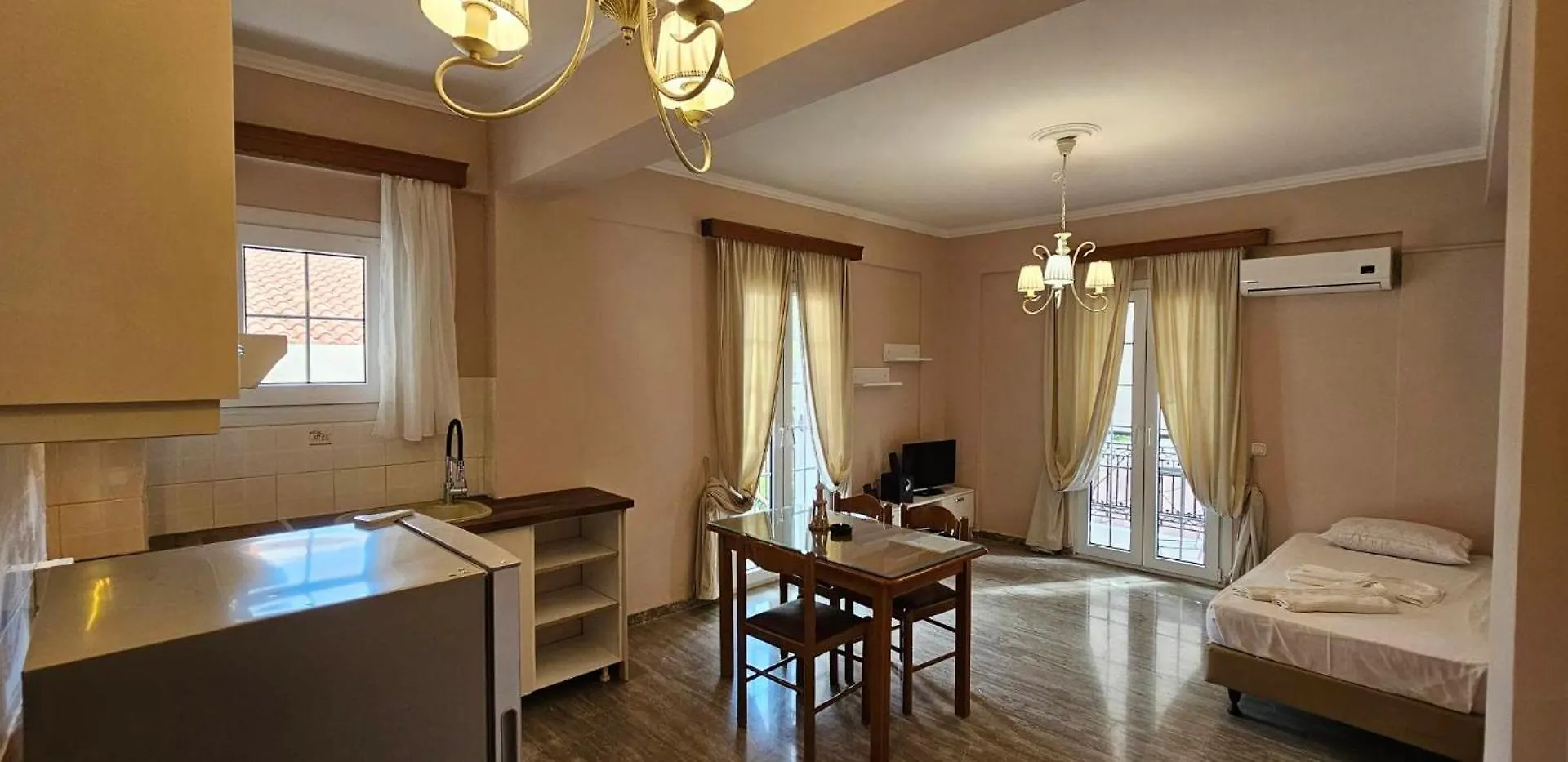 Stellatos House Apartment Poros